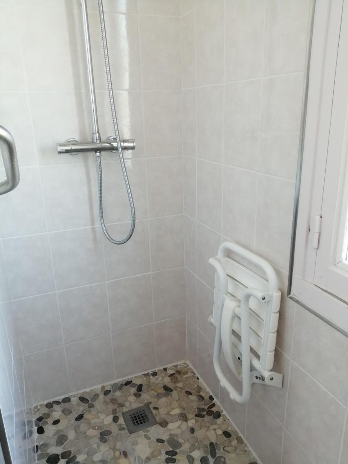 Saint-Germain-Lembron Gite Pavillon Kifadonfe 3 Ch Avec Cour Et Jardin Clos 빌라 외부 사진