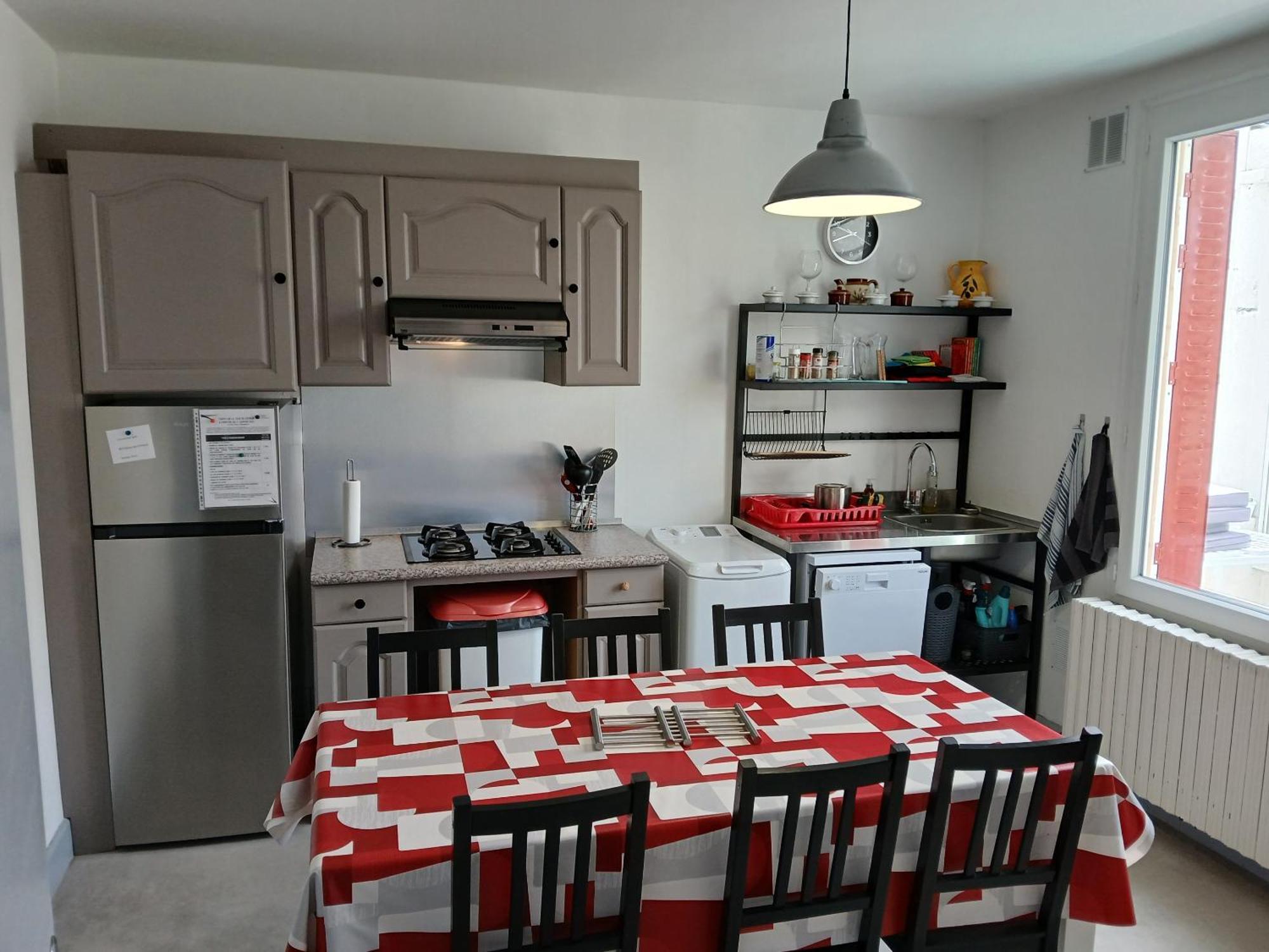 Saint-Germain-Lembron Gite Pavillon Kifadonfe 3 Ch Avec Cour Et Jardin Clos 빌라 외부 사진