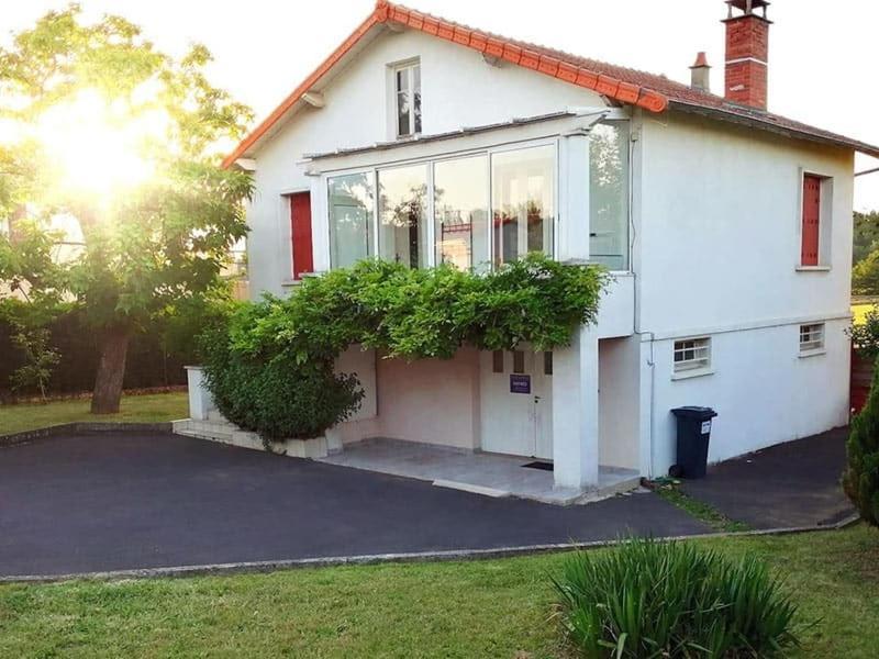 Saint-Germain-Lembron Gite Pavillon Kifadonfe 3 Ch Avec Cour Et Jardin Clos 빌라 외부 사진